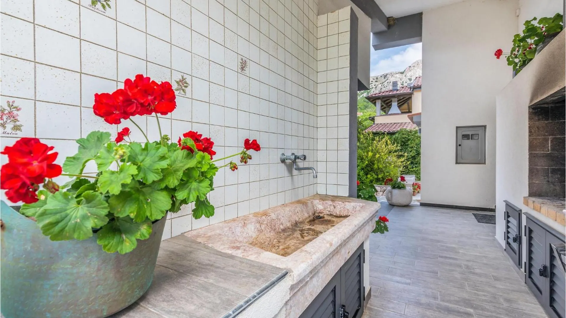 Сasa de vacaciones Gorgeous Home In Jurandvor With Kitchen Croacia