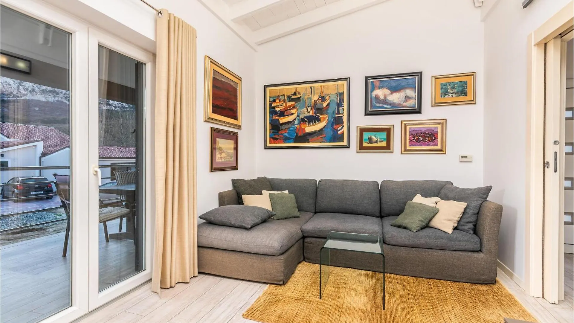 Gorgeous Home In Jurandvor With Kitchen Croacia