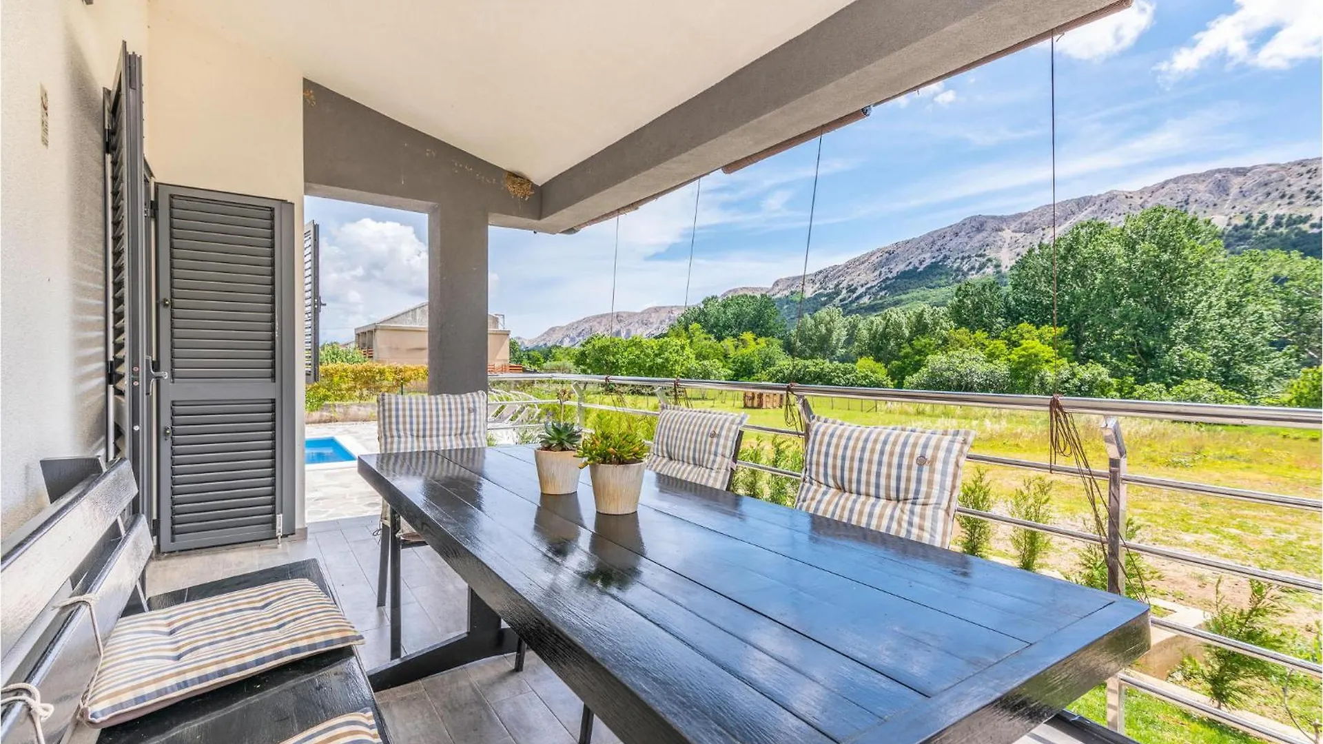 Сasa de vacaciones Gorgeous Home In Jurandvor With Kitchen Croacia